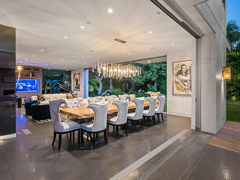 1111 Sierra Alta Way — Photo 8