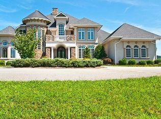 172 Benny Parsons Rd, Purlear, NC 28665