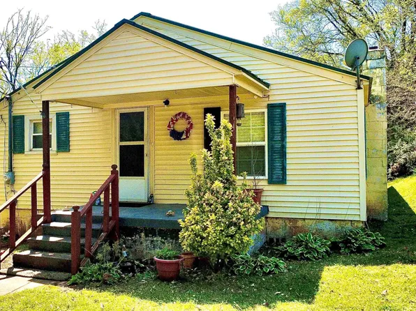 406 Patton St, Florence, AL 35630