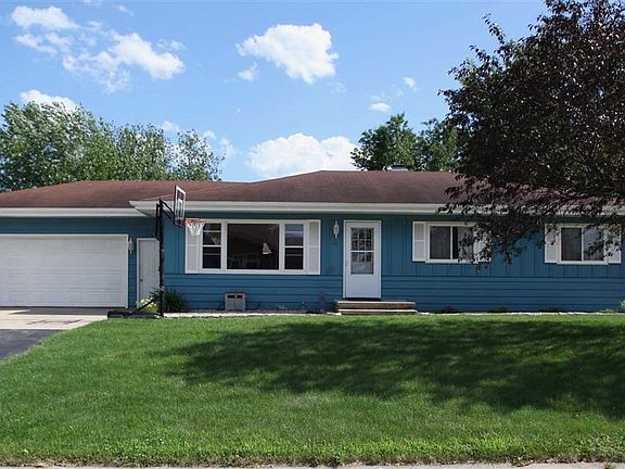 2nd image of 681 Indianwood Ct