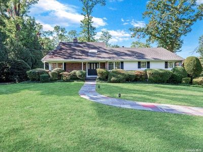 3 Acorn Court, Glen Head, NY, 11545