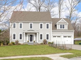 656 Shining Rock Dr, Northbridge, MA 01534