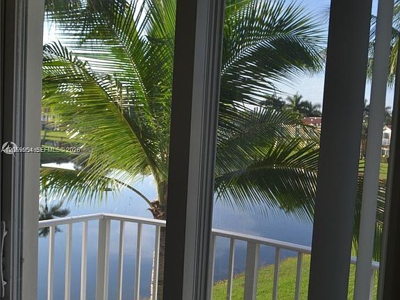 5th image of 3039 SW 129th Way #151