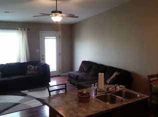 633 Northfield Rd, Manhattan, KS 66502