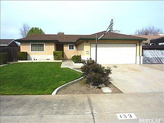 1st image of 133 Hemlock Dr