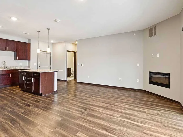360 at Jordan West — Photo 174
