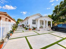 2378 NW 33rd St, Miami, FL