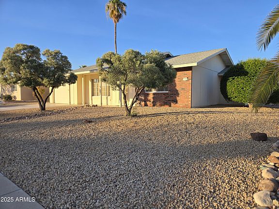 3rd image of 12606 W CRYSTAL LAKE Drive