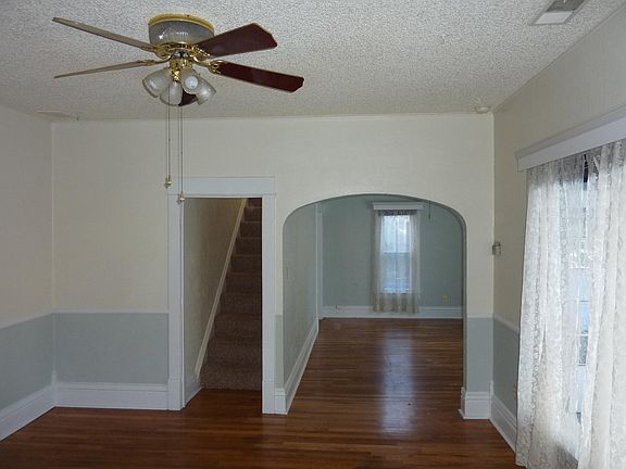 5th image of 829 N Bross St