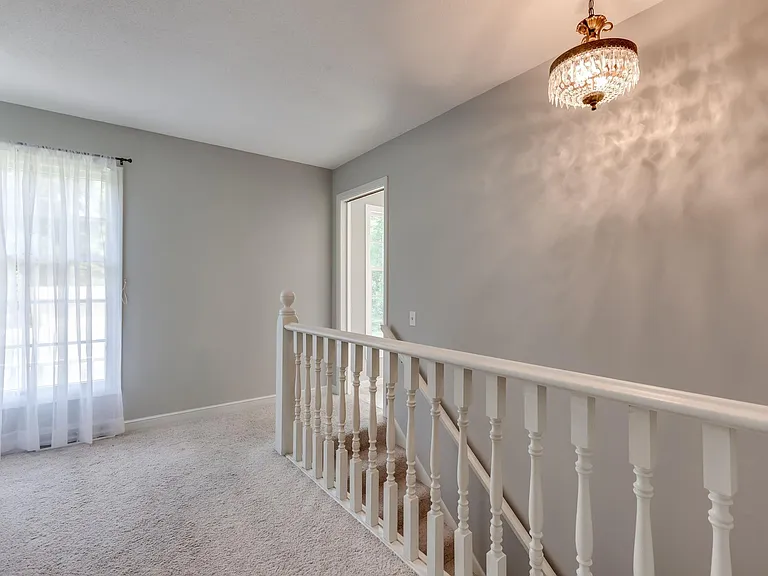 7116 Gleason Rd — Photo 13