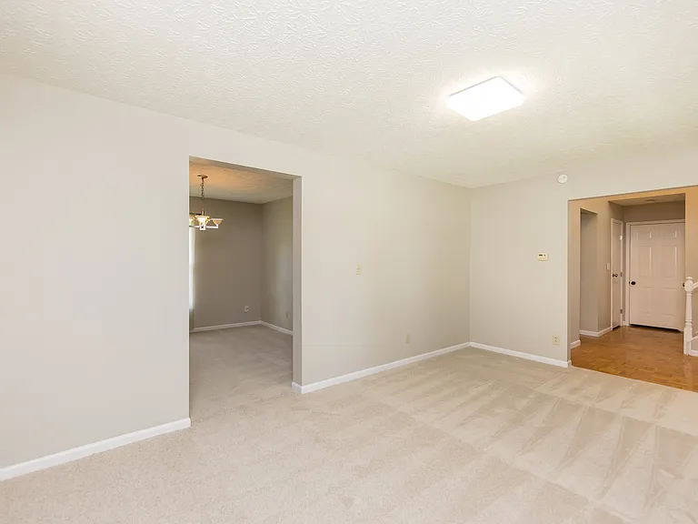 6085 Tara Hill Dr — Photo 6
