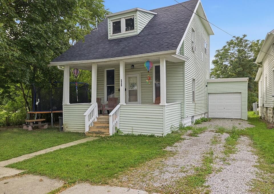 1st image of 357 E 4th St