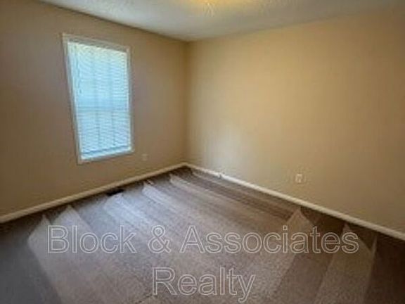 5th image of 1819 Saddlewood Ct APT B