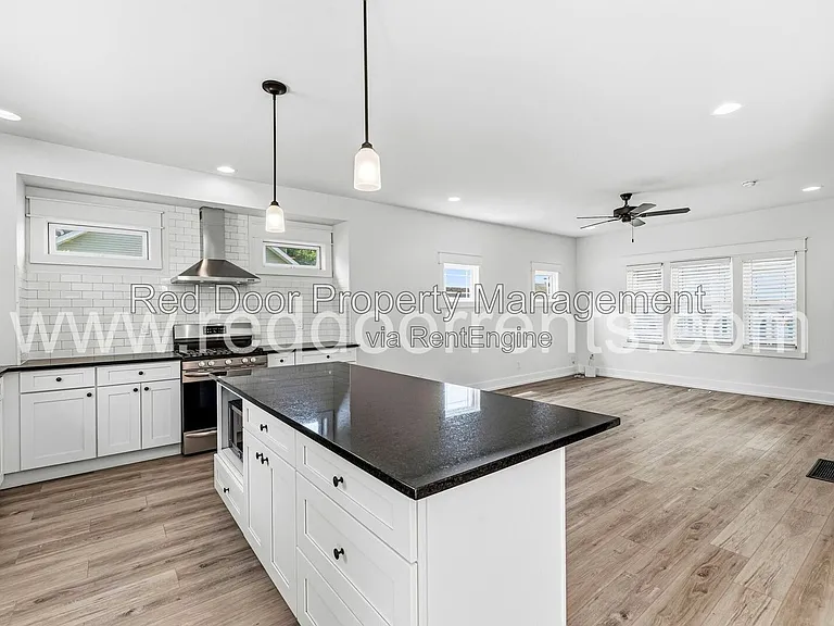 1133 Dawson St — Photo 12