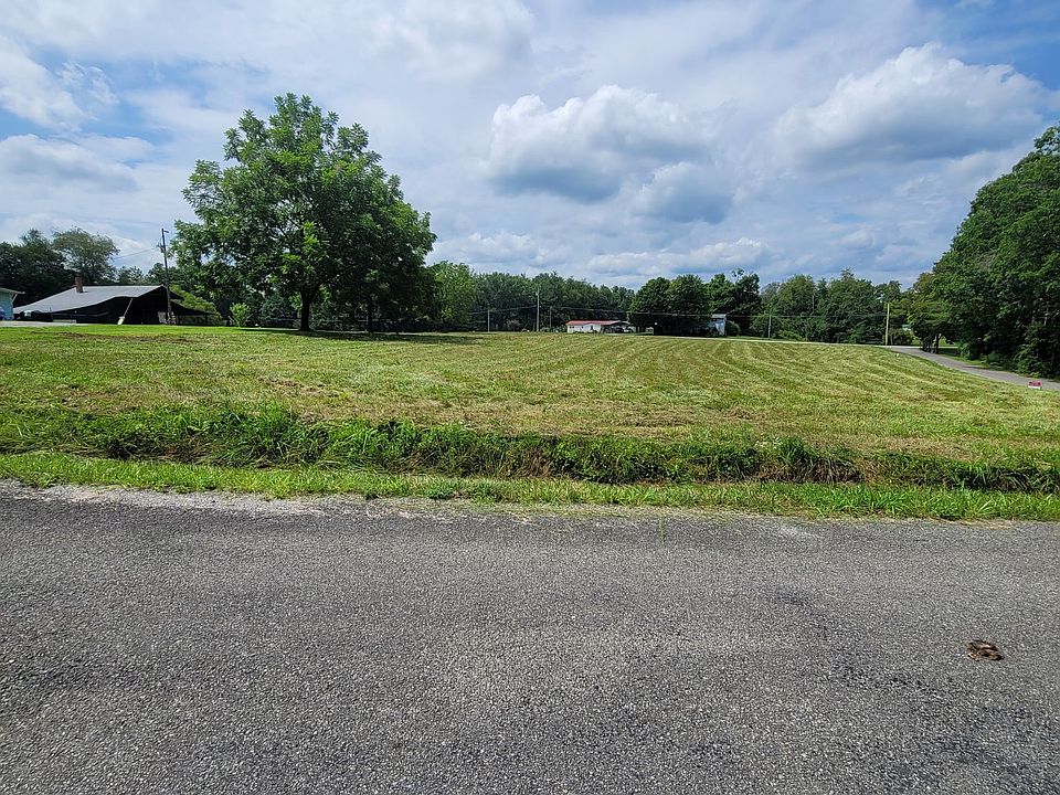 2nd image of 0 Duckpond Rd