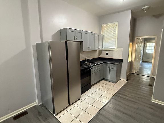 2nd image of 611 N 32nd St Floor 1