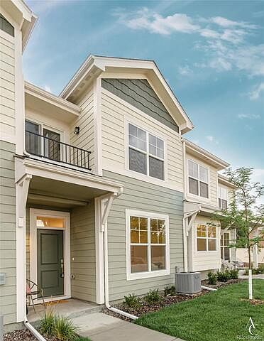 Newly constructed, Never lived townhome