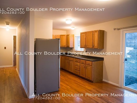4th image of 1175 Berea Dr