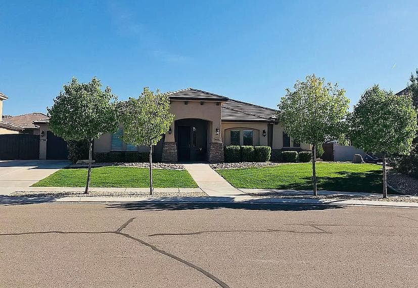 1st image of 2756 E Carmine Dr