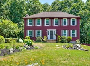 25 Virginia Rd, Tyngsboro, MA 01879