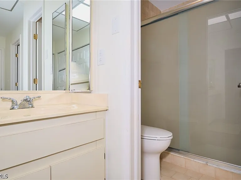 5510 SW 4th Pl #503 — Photo 18