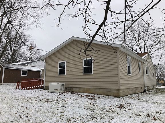 4th image of 143 Glenwood Dr