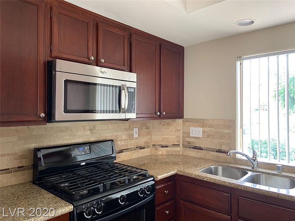 1st image of 1640 Black Hills Way