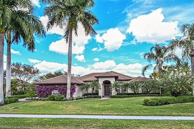 1st image of 1684 Persimmon Dr