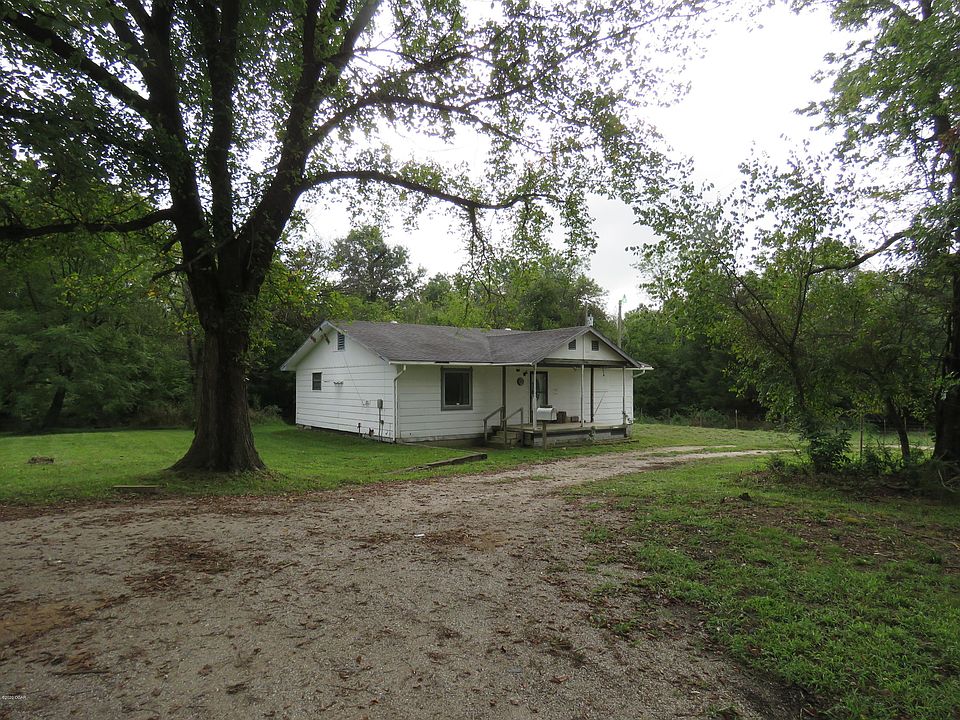 1st image of 3441 SE 32nd Ter