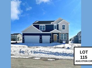 4141 Eton Cir, Windsor, WI 53598
