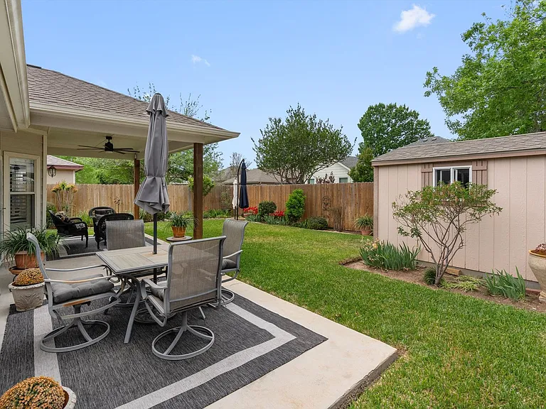 226 Claris Ln — Photo 29