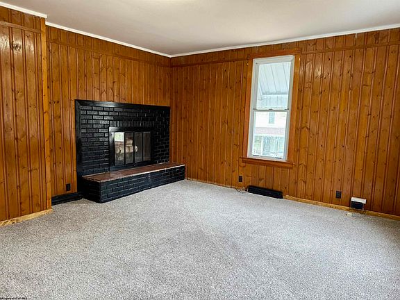 4th image of 325 Morgantown St