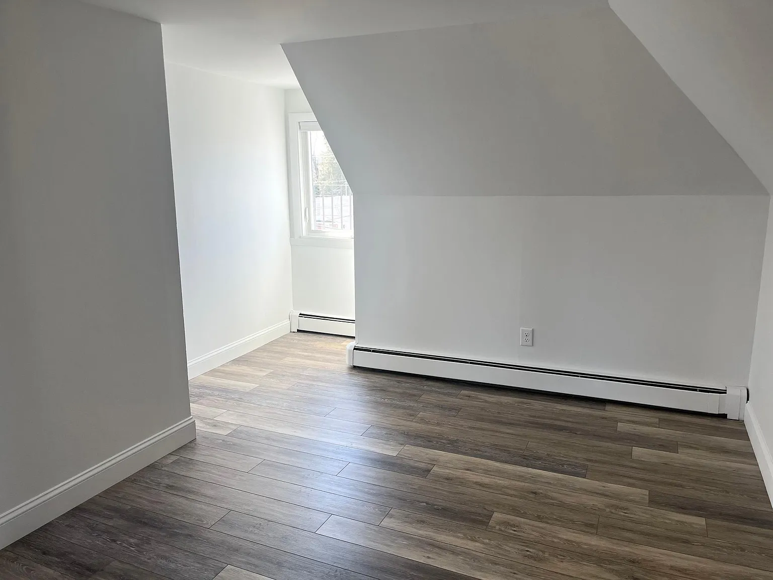 2 bed, $1,640 — Photo 3