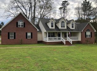 314 Twin Lakes Dr, Gray, GA 31032