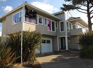 88738 Shoreline Dr, Florence, OR 97439