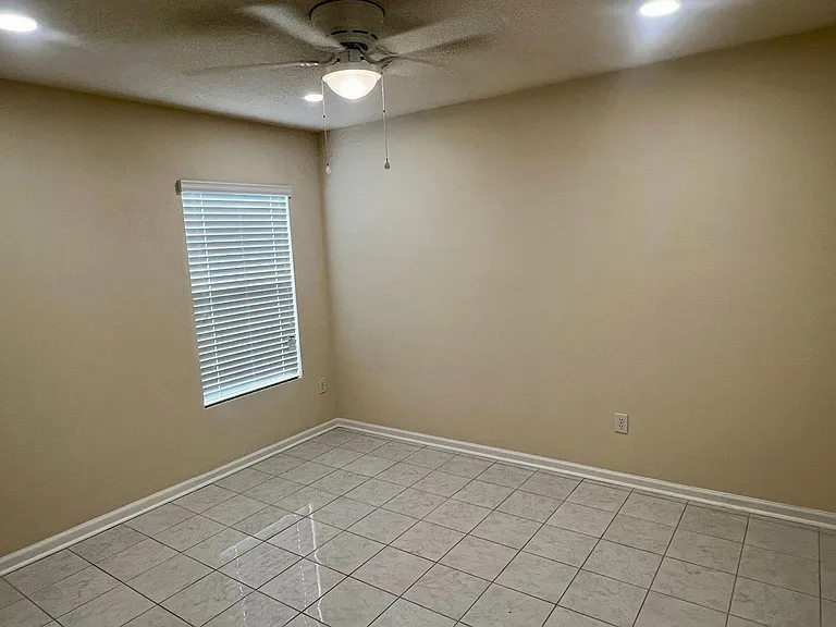 239 Brooklet Cir — Photo 15