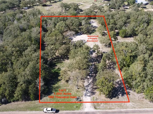 2 Thousand Oaks Rd, College Station, TX 77845