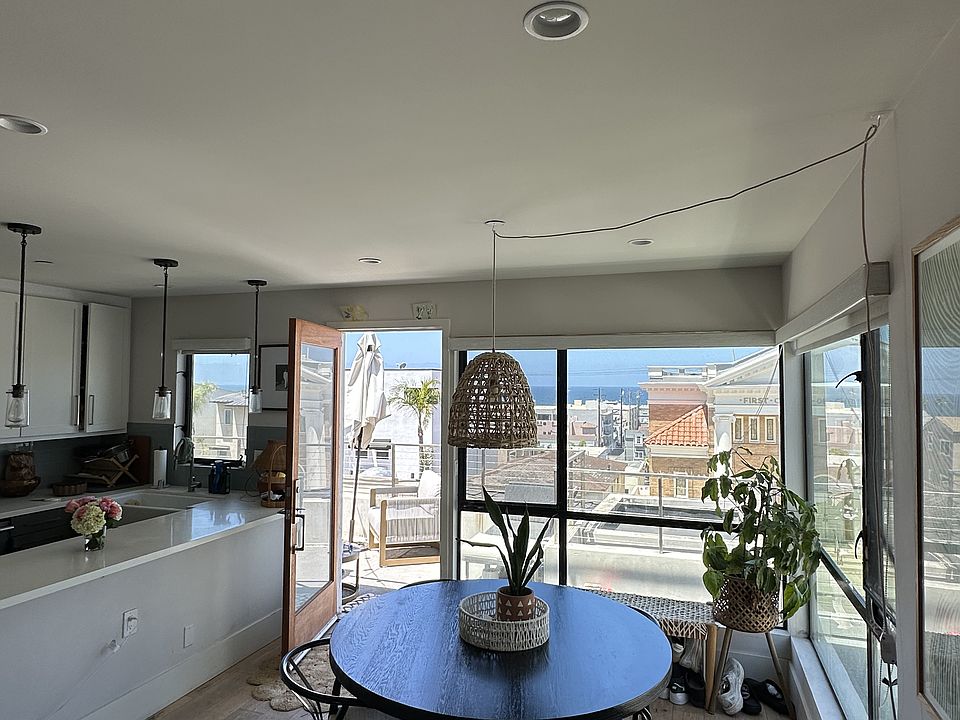 1st image of 1534 Manhattan Ave #4