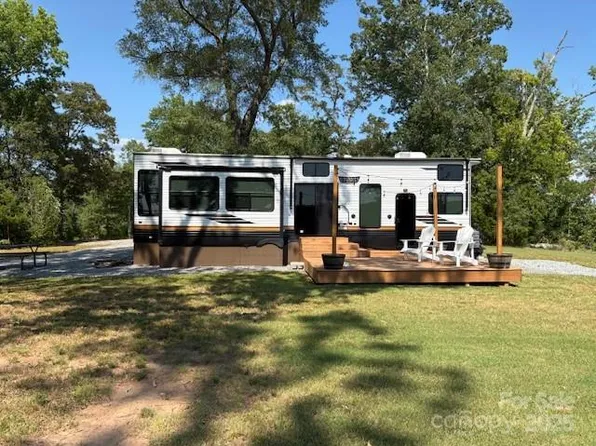 138 Stacey Rd, Rutherfordton, NC 28139