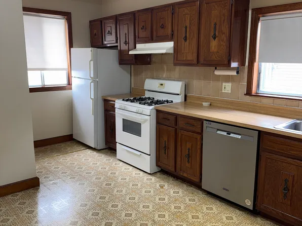 20 River St #2, Arlington, MA 02474