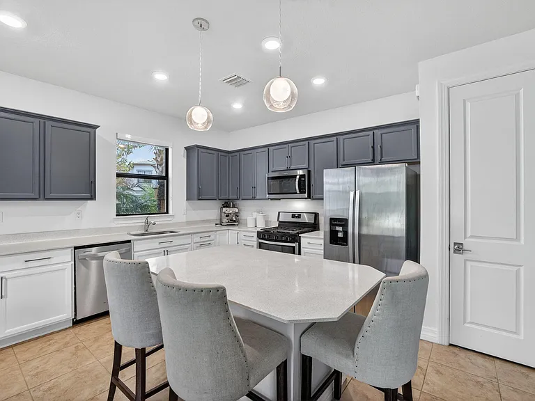 4651 Pinehurst Trl E — Photo 16
