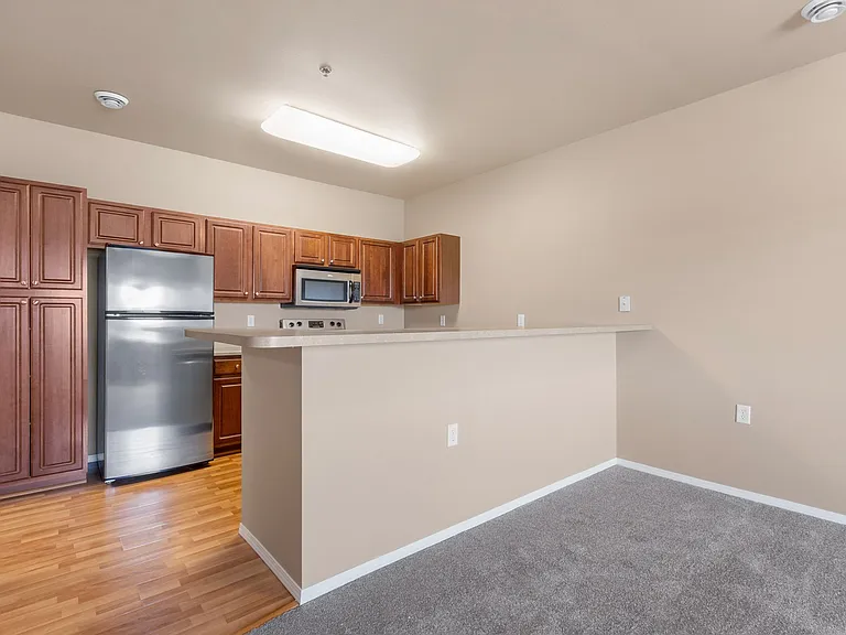 Prairiewood Apartments and Townhomes — Photo 17