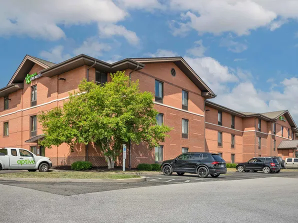 Pittsburgh - Airport, 200 Chauvet Dr, Pittsburgh, PA 15275