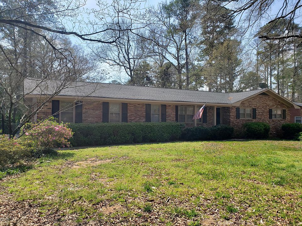 1st image of 925 Hill Pl
