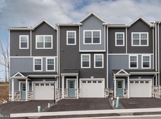 172 Highpoint Park Dr, Pleasant Gap, PA