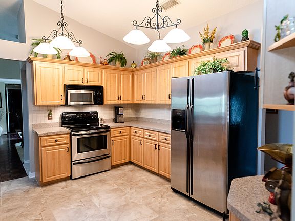 5th image of 1709 Mariner Way
