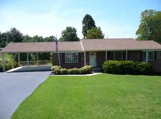 175 Walker Ct, Danville, VA 24540