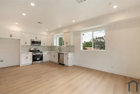 2843 Folsom St #1 — Photo 10