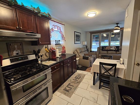 3rd image of 14932 Kedvale Ave