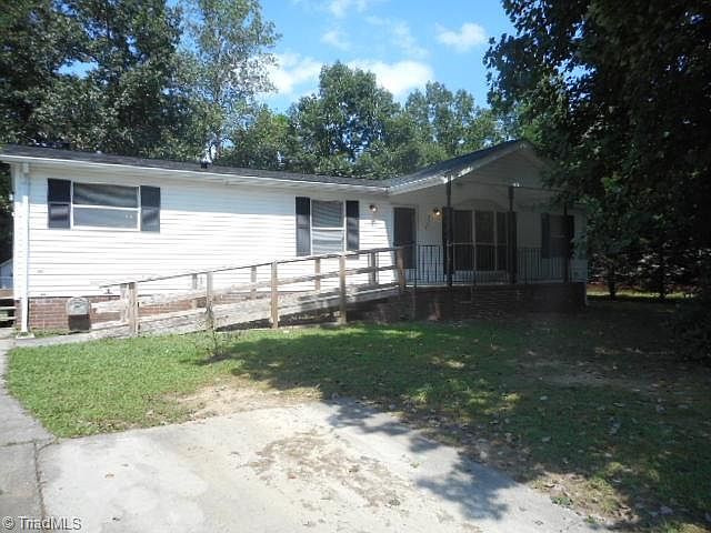1st image of 5518 Bridgeway Dr